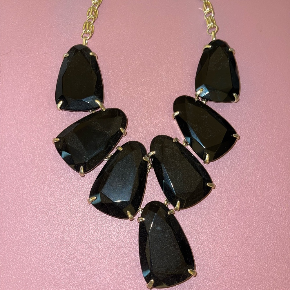 🎱Kendra Scott Black & Gold Harlow🎱